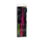 megasmile Loop Zahnbürste mit Aktivkohle-Borsten im Duo PET Box Set – sanfte Zahnaufhellung & Schweizer Design. Abbildung Zahnbürste pink in Verpackung.