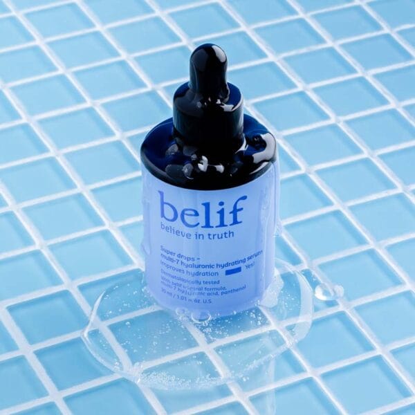 belif Super Drops Multi-7 Hyaluronic Hydrating Serum 30ml - Sérum d'hydratation intense contenant 7 fois plus d'acide hyaluronique et du panthénol. Image de marque Plättliboden. 